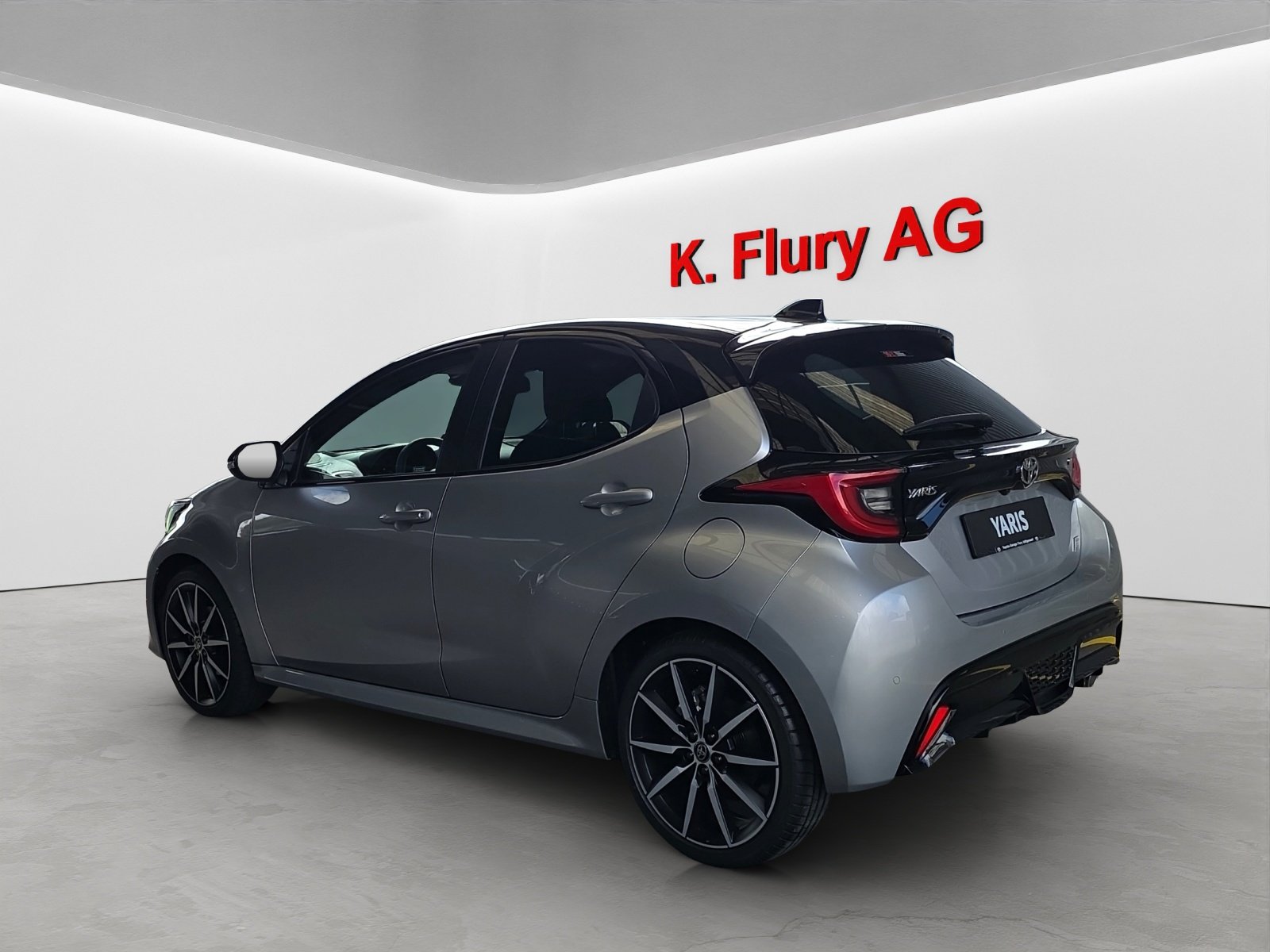 TOYOTA Yaris 1.5 VVT-i HSD GR Sport, Full-Hybrid Petrol/Electric, New car, Automatic - 3