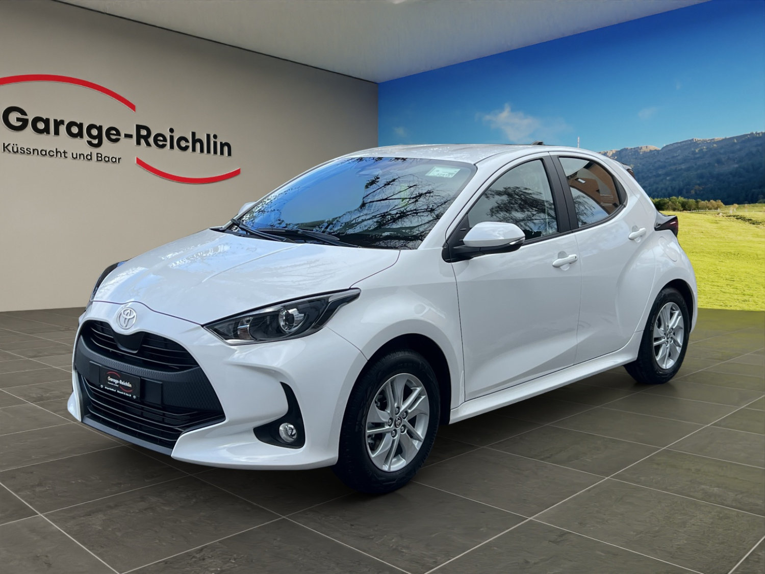 TOYOTA Yaris 1.5 VVT-i HSD Comfort