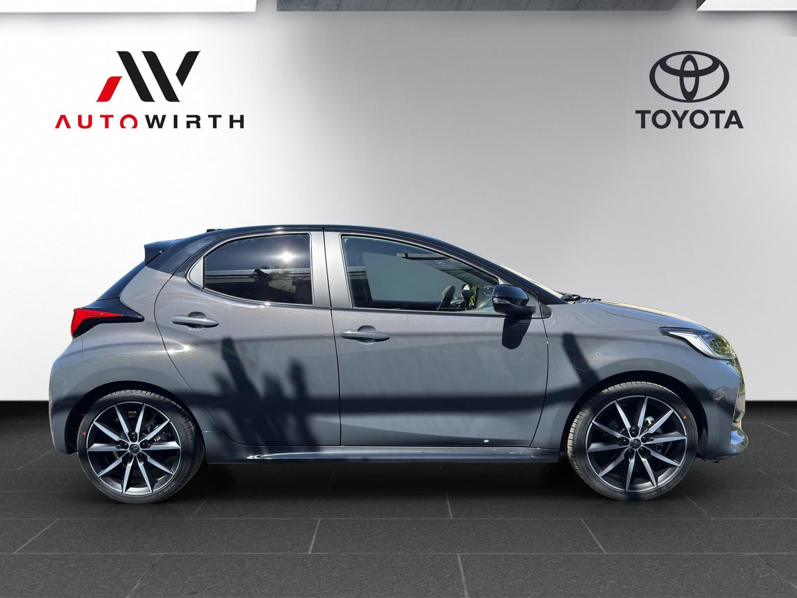 TOYOTA Yaris 1.5 VVT-i HSD GR Sport, Voll-Hybrid Benzin/Elektro, Neuwagen, Automatik - 4