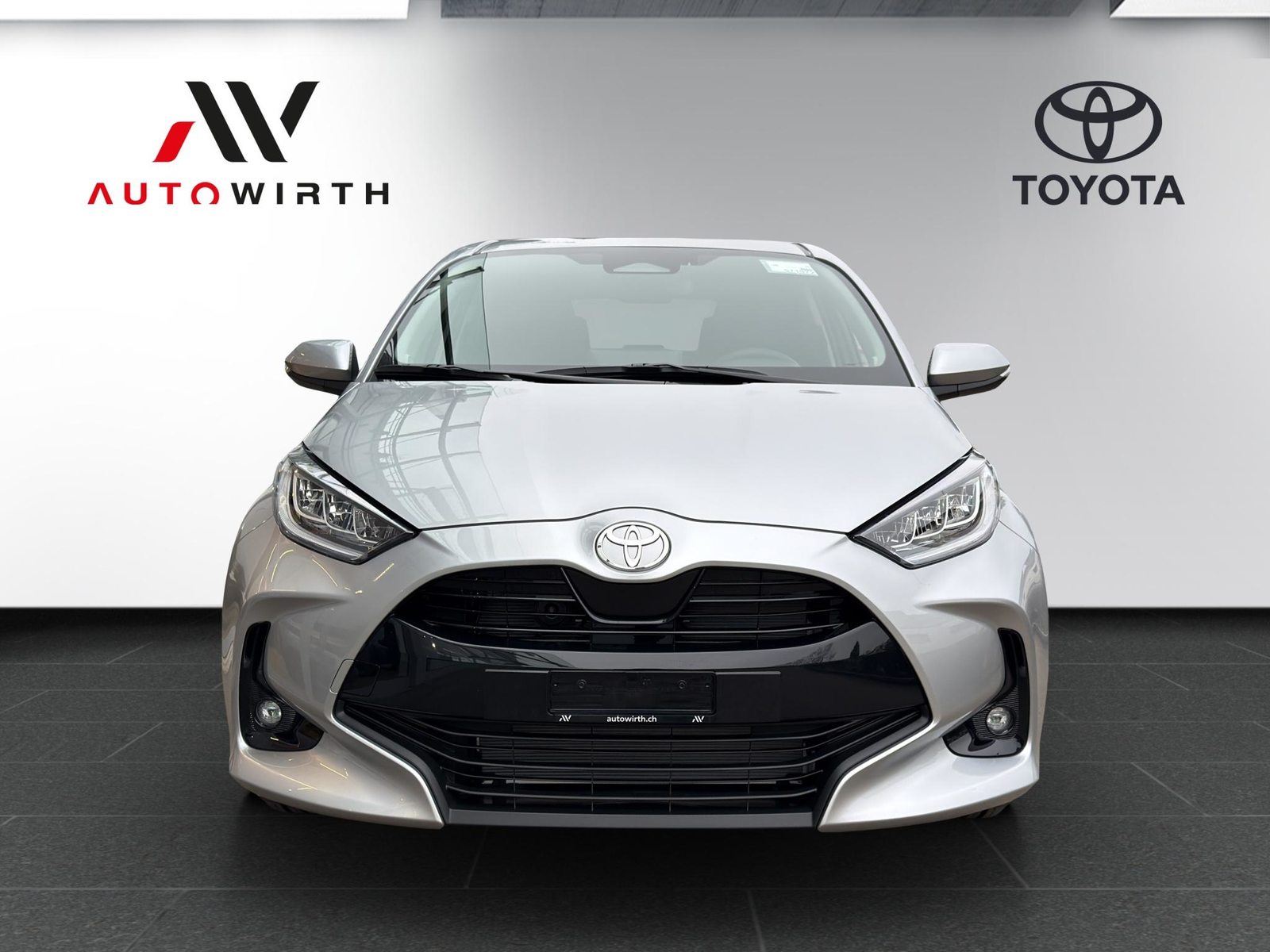 TOYOTA Yaris 1.5 VVT-i HSD Trend, Hybride Integrale Benzina/Elettrica, Auto nuove, Automatico - 2