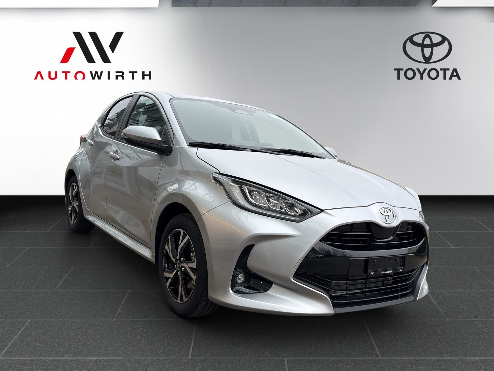 TOYOTA Yaris 1.5 VVT-i HSD Trend, Hybride Integrale Benzina/Elettrica, Auto nuove, Automatico - 3