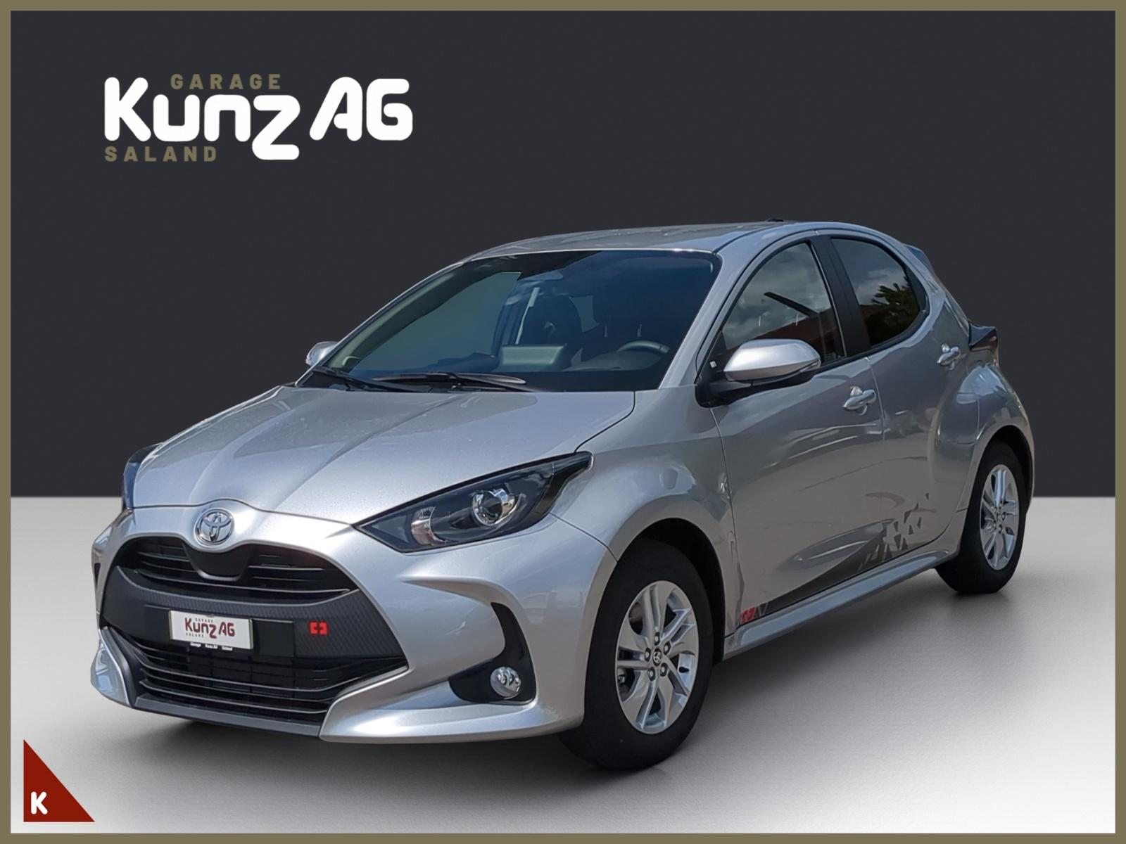 TOYOTA Yaris 1.5 VVT-i HSD Comfort