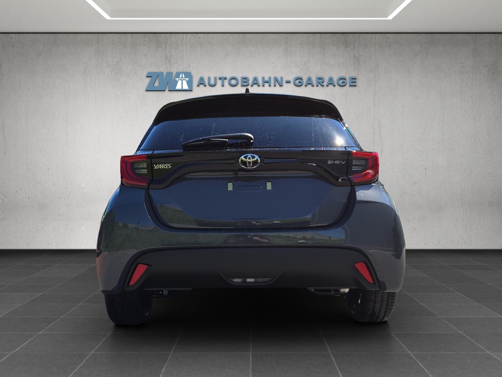 TOYOTA Yaris 1.5 VVT-i HSD Trend, Full-Hybrid Petrol/Electric, New car, Automatic - 4