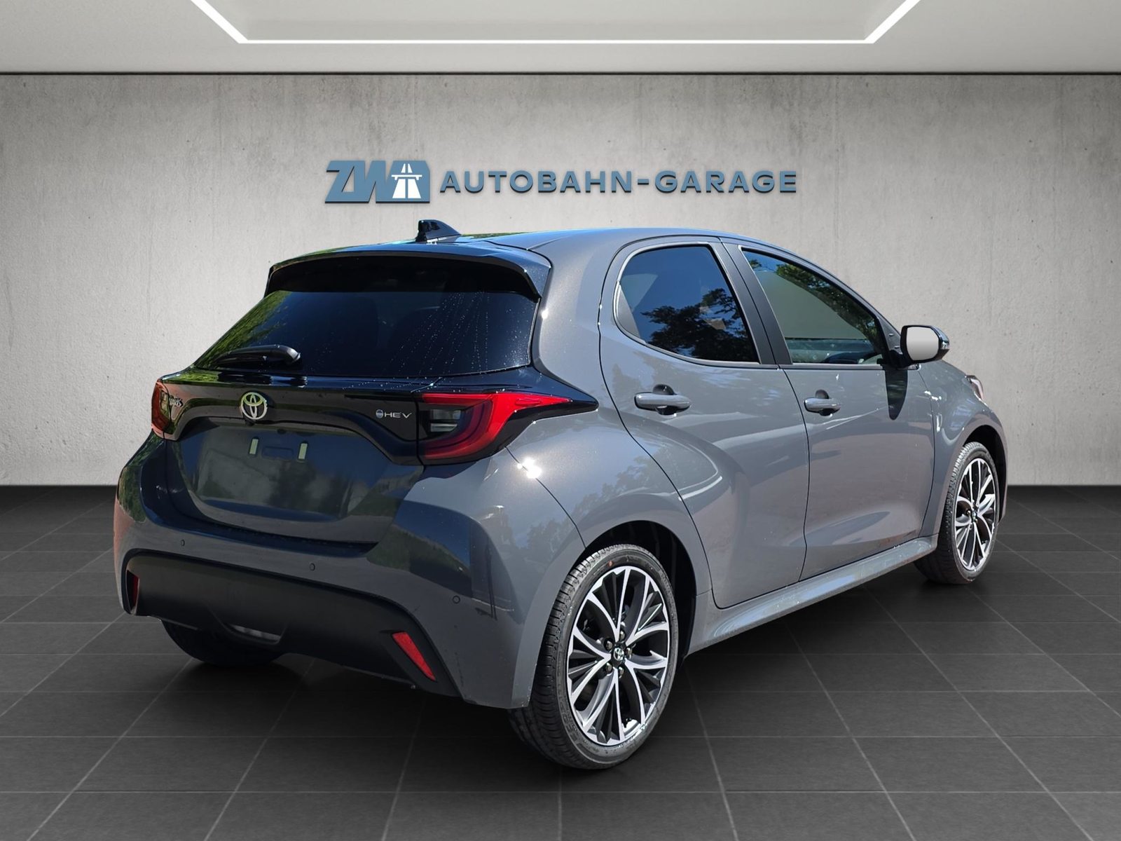 TOYOTA Yaris 1.5 VVT-i HSD Trend, Full-Hybrid Petrol/Electric, New car, Automatic - 5