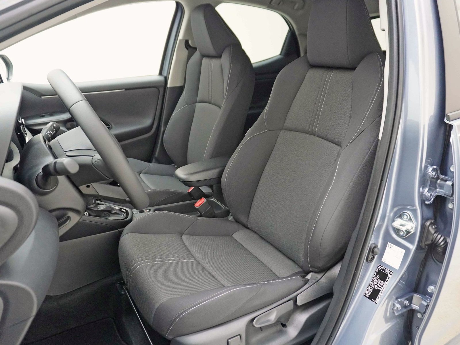 TOYOTA Yaris 1.5 VVT-i HSD Trend, Hybride Intégral Essence/Électricité, Voiture nouvelle, Automatique - 7