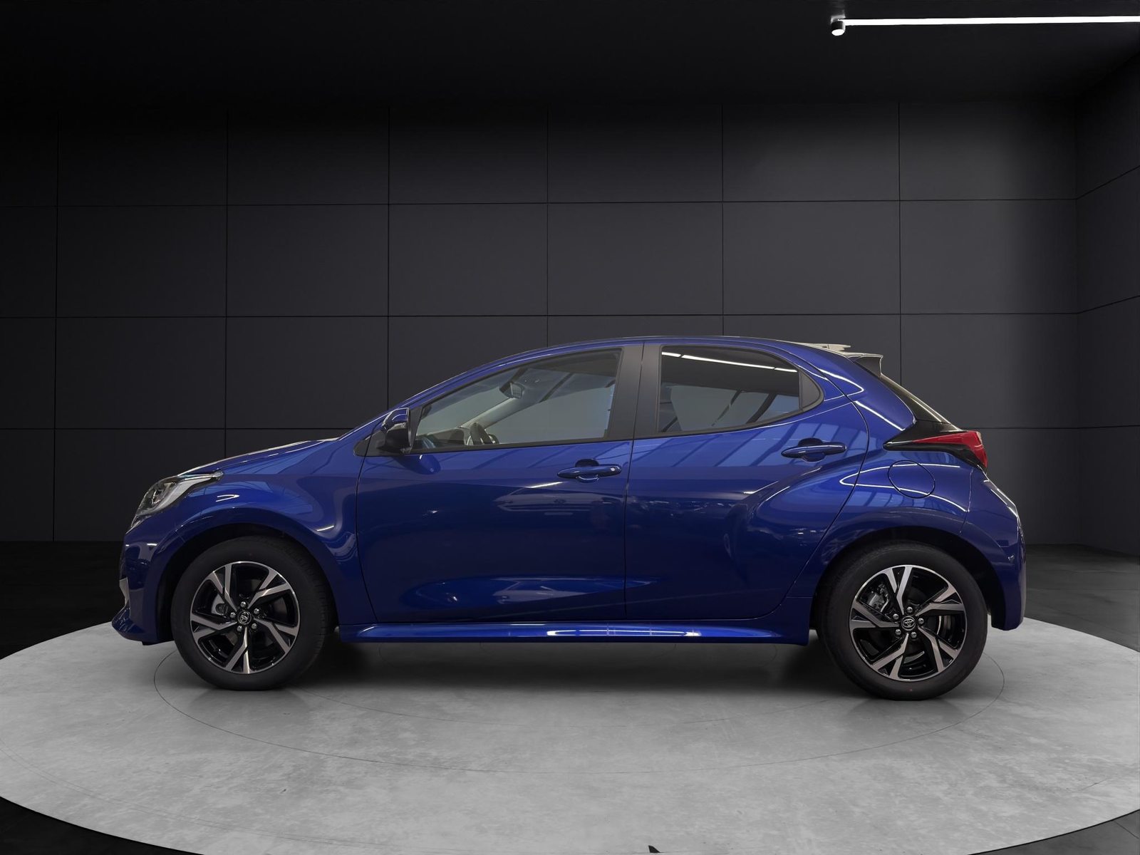 TOYOTA Yaris 1.5 VVT-i HSD Trend, Voll-Hybrid Benzin/Elektro, Neuwagen, Automatik - 2