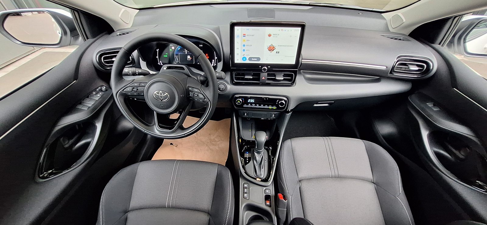 TOYOTA Yaris 1.5 VVT-i HSD Trend, Voll-Hybrid Benzin/Elektro, Neuwagen, Automatik - 6
