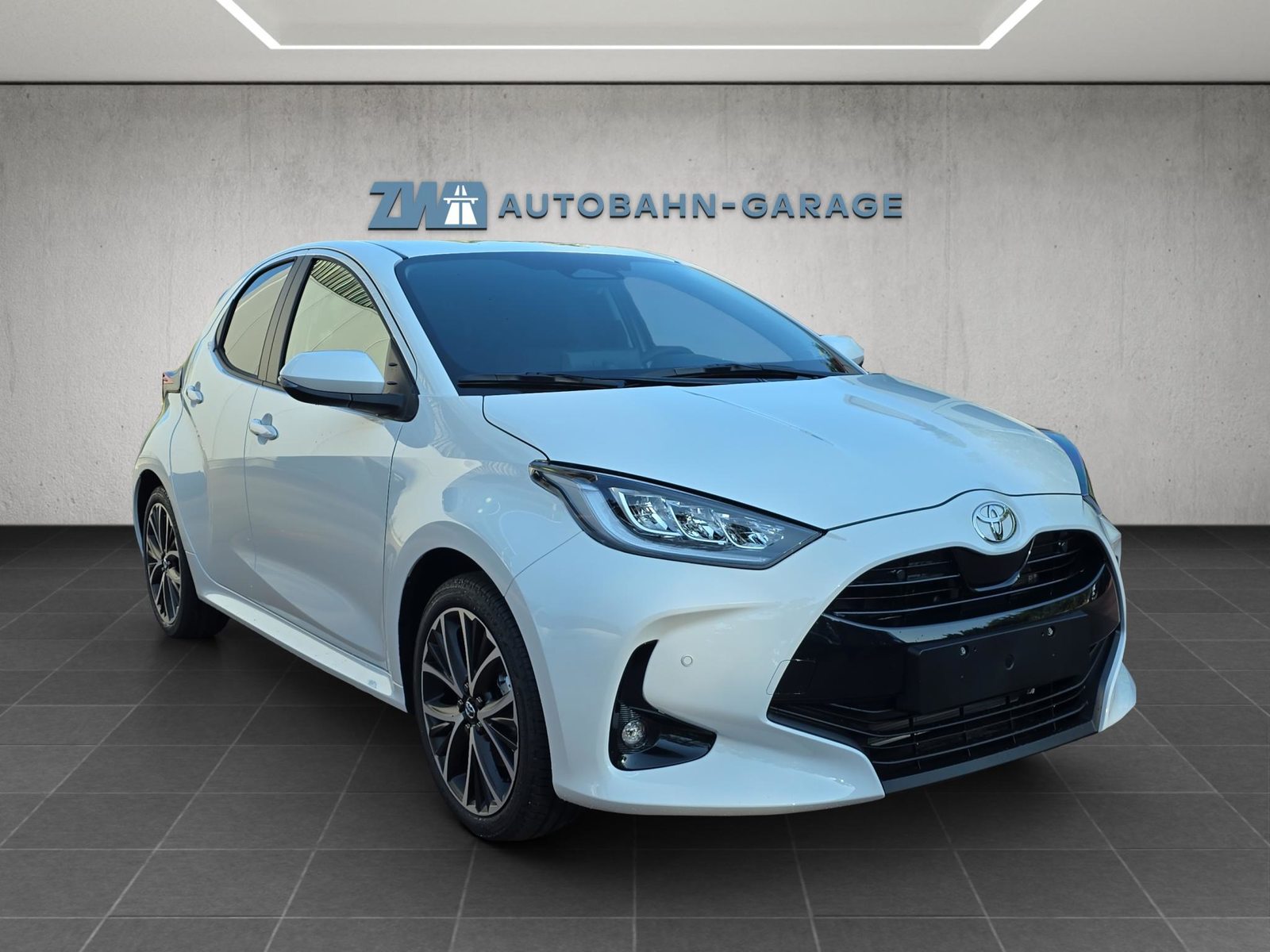TOYOTA Yaris 1.5 VVT-i HSD Trend, Hybride Integrale Benzina/Elettrica, Auto nuove, Automatico - 7