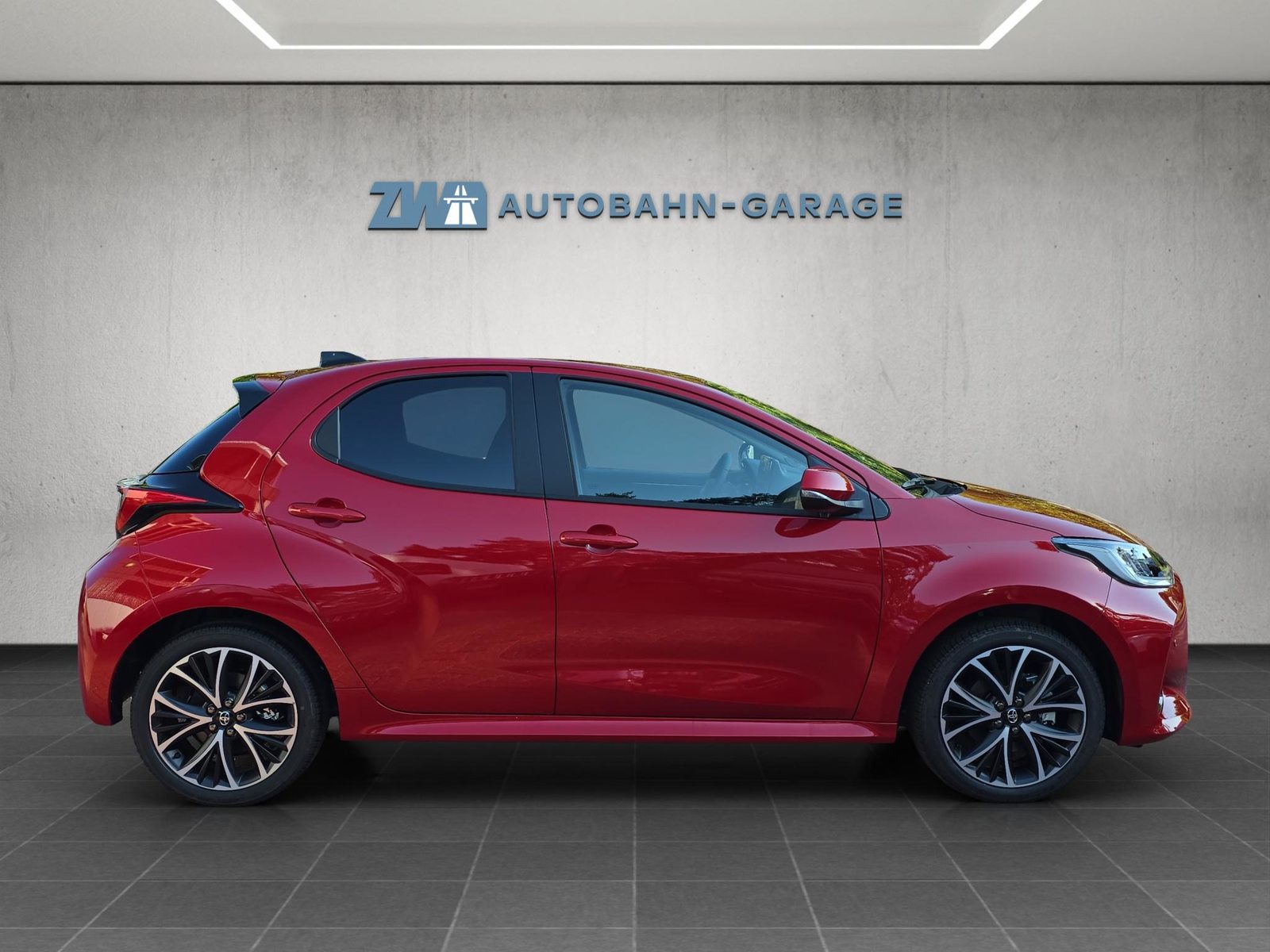 TOYOTA Yaris 1.5 VVT-i HSD Trend, Hybride Integrale Benzina/Elettrica, Auto nuove, Automatico - 6