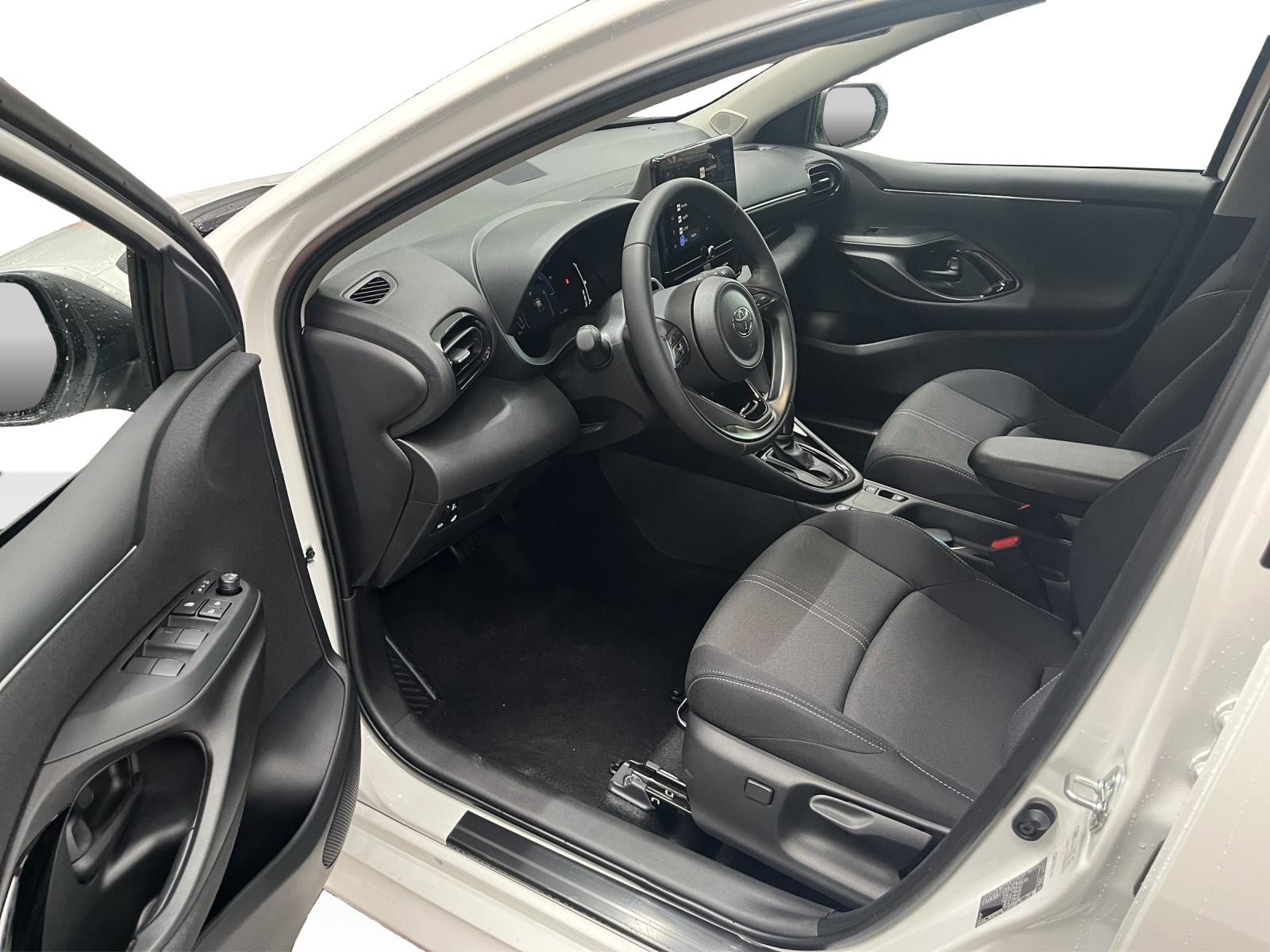 TOYOTA Yaris 1.5 VVT-i HSD Trend, Hybride Intégral Essence/Électricité, Voiture nouvelle, Automatique - 6