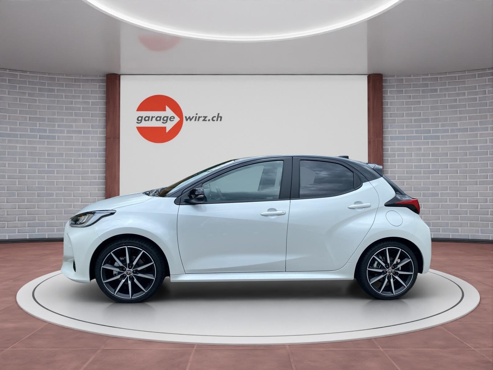 TOYOTA Yaris 1.5 VVT-i HSD GR Sport, Full-Hybrid Petrol/Electric, New car, Automatic - 2