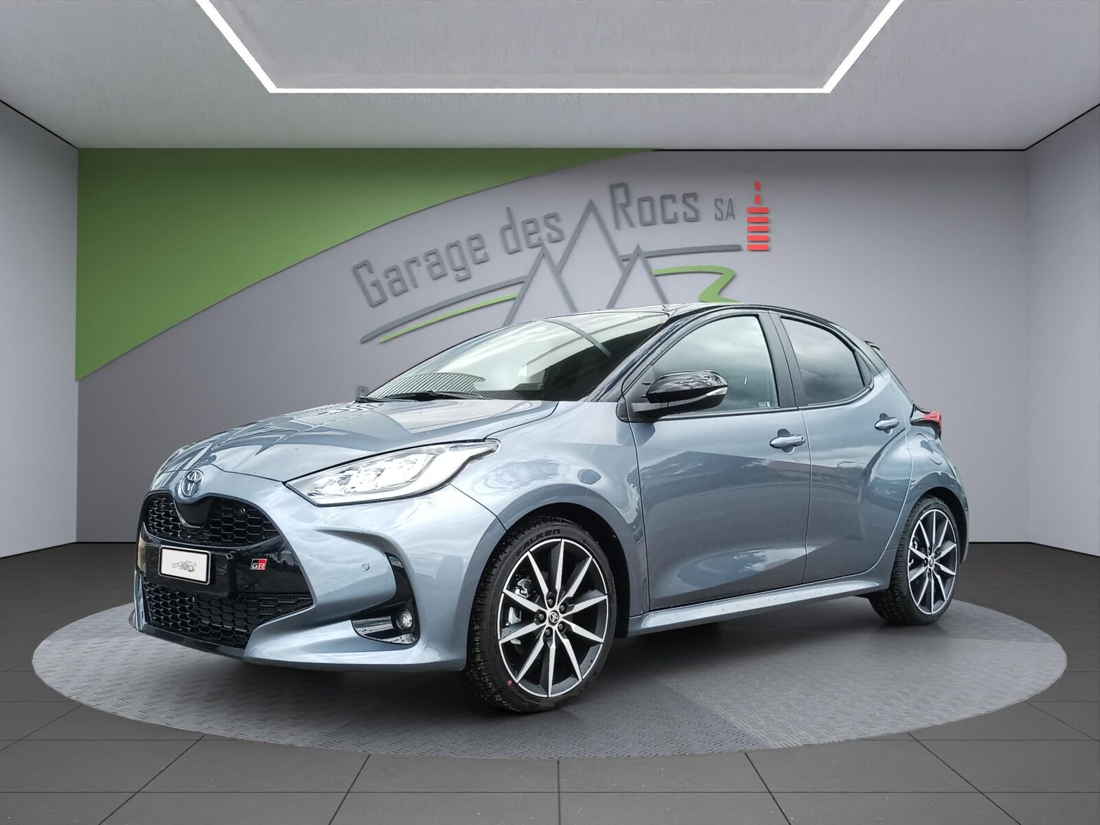 TOYOTA Yaris 1.5 VVT-i HSD GR Sport, Full-Hybrid Petrol/Electric, New car, Automatic - 4