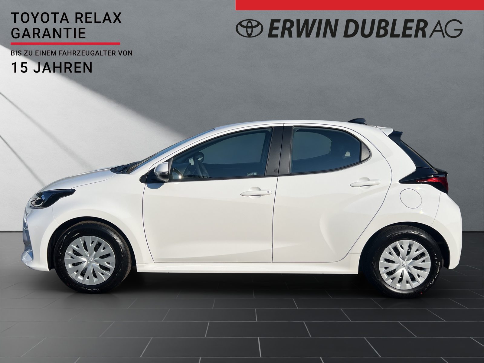 TOYOTA Yaris 1.5 VVT-i HSD Comfort, Full-Hybrid Petrol/Electric, New car, Automatic - 2
