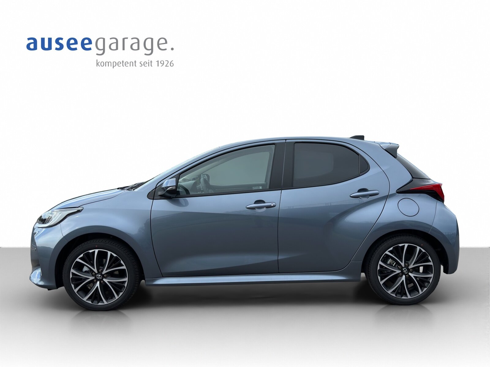 TOYOTA Yaris 1.5 VVT-i HSD Trend, Full-Hybrid Petrol/Electric, New car, Automatic - 3