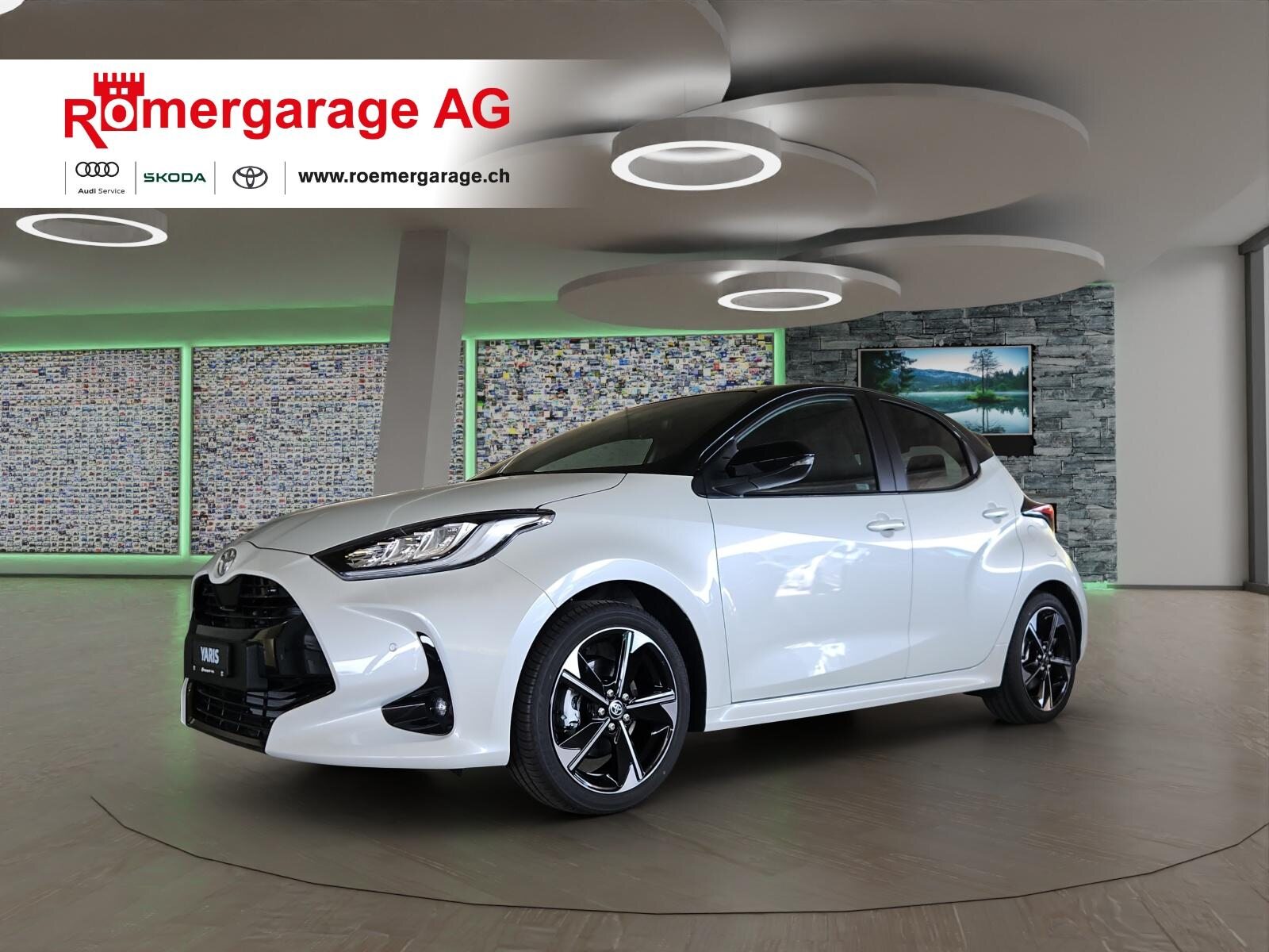 TOYOTA Yaris 1.5 VVT-i HSD Premium