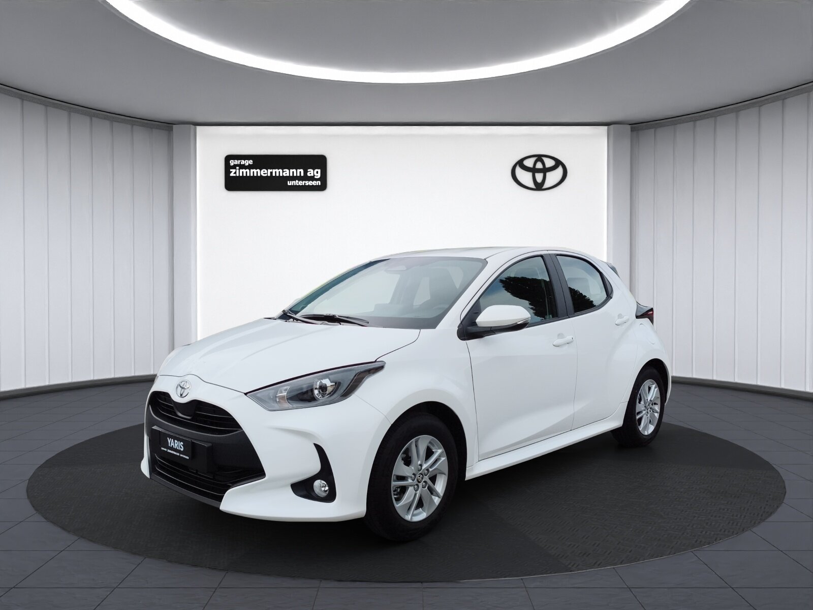 TOYOTA Yaris 1.5 VVT-i HSD Comfort
