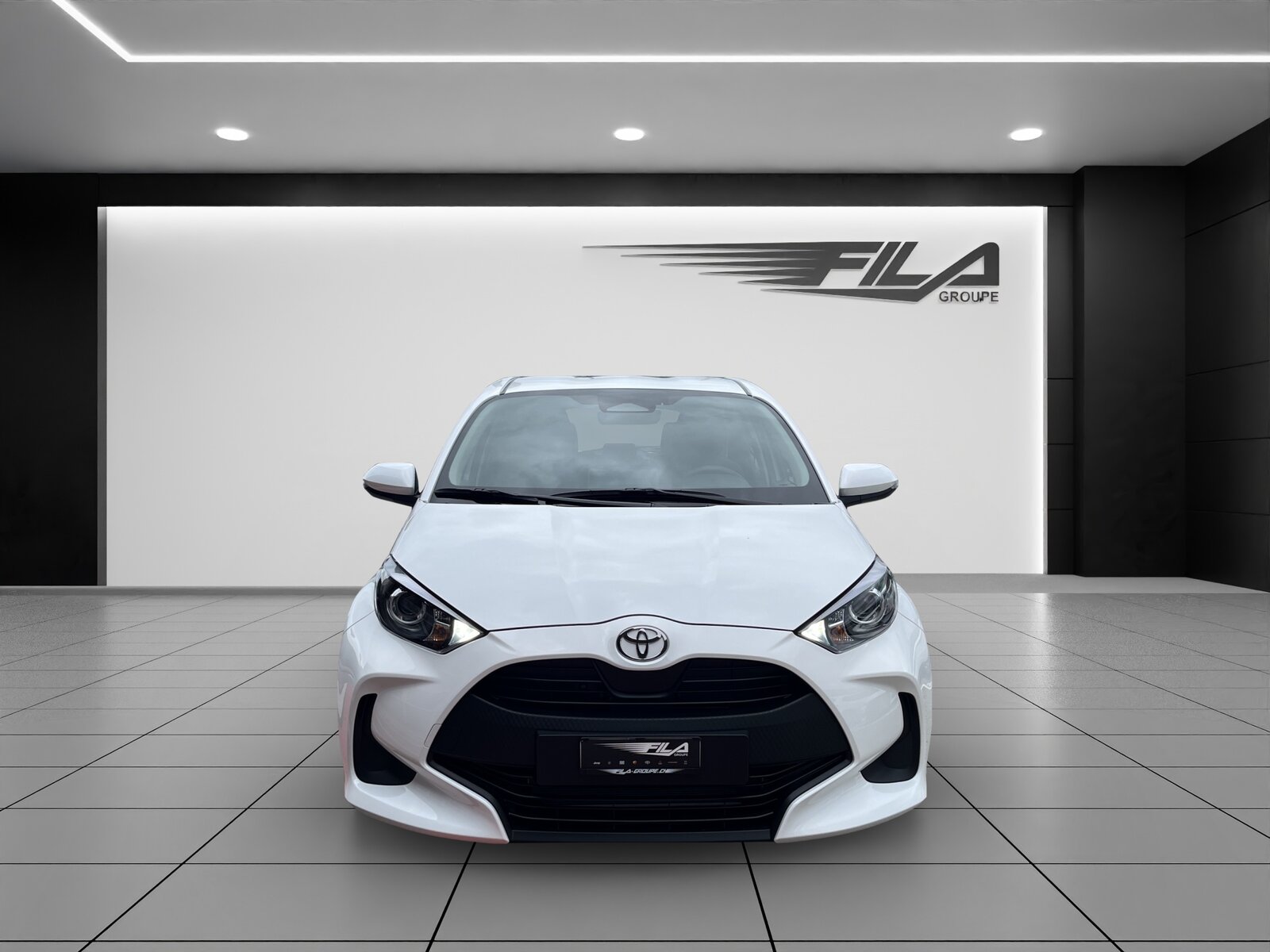 TOYOTA YARIS 1.5 VVT-i HSD Comfo, Voll-Hybrid Benzin/Elektro, Neuwagen, Automatik - 3