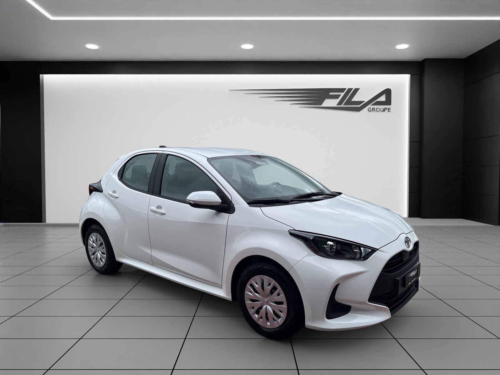 TOYOTA YARIS 1.5 VVT-i HSD Comfo, Voll-Hybrid Benzin/Elektro, Neuwagen, Automatik - 7