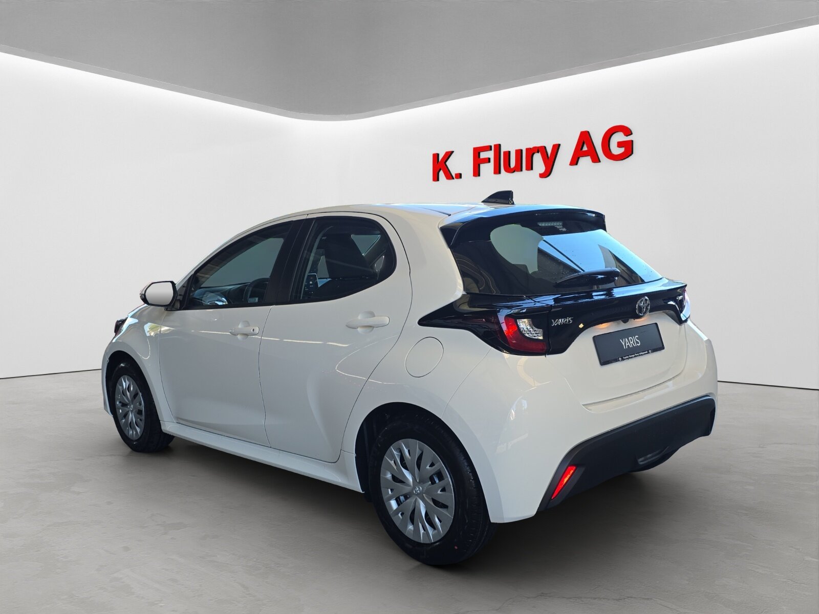 TOYOTA Yaris 1.5 VVT-i HSD Comfort, Full-Hybrid Petrol/Electric, New car, Automatic - 3