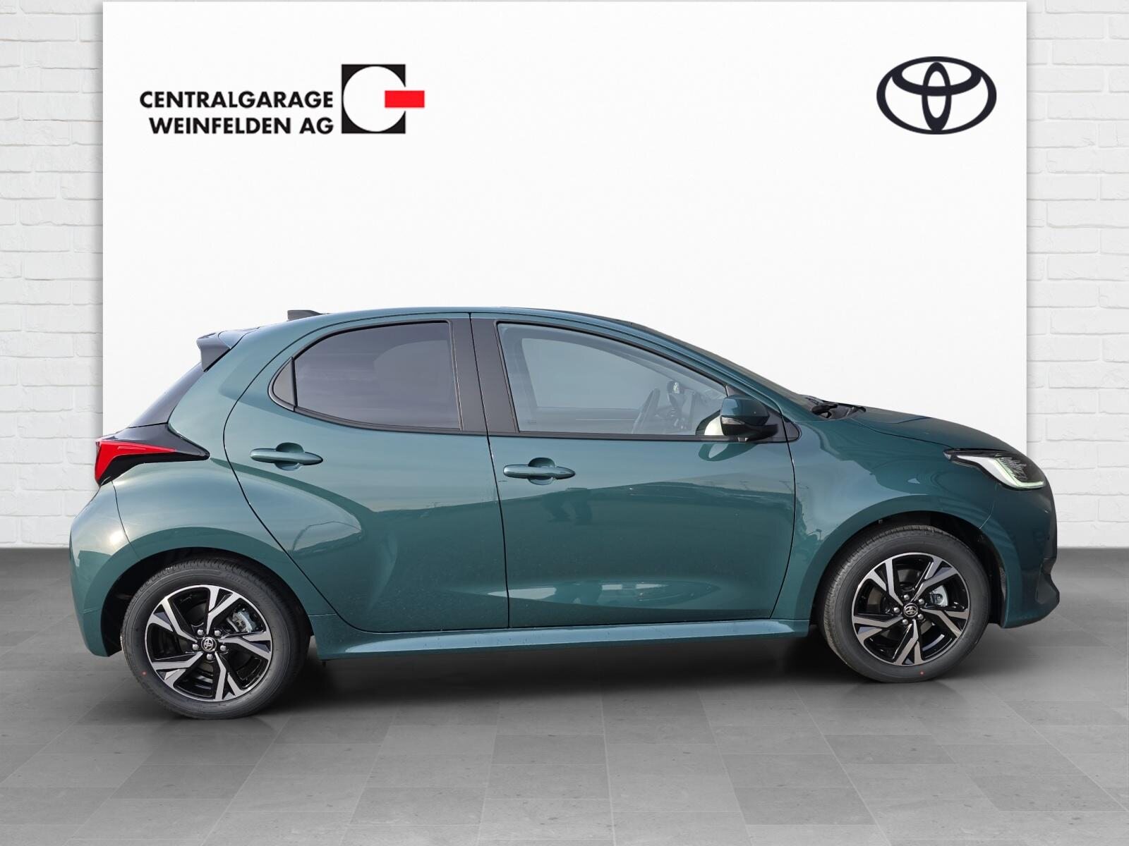 TOYOTA Yaris 1.5 VVT-i HSD Trend, Full-Hybrid Petrol/Electric, New car, Automatic - 6