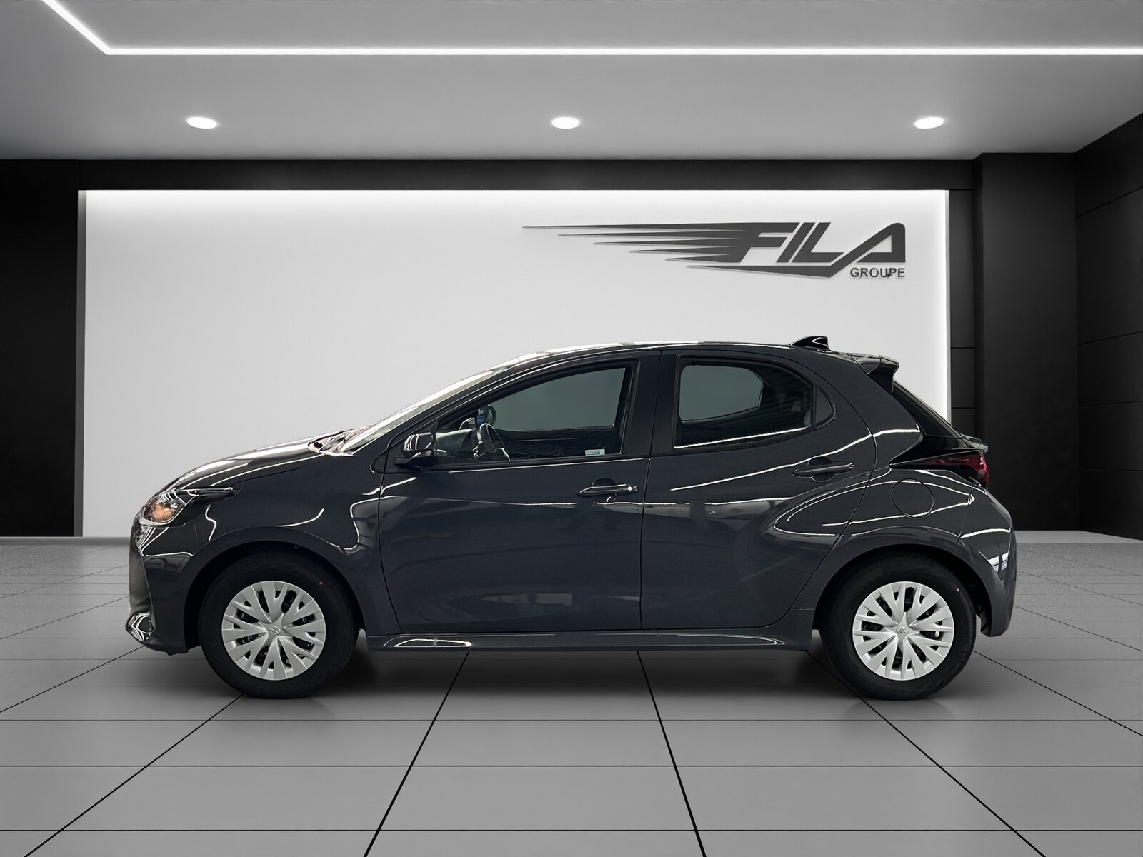 TOYOTA YARIS 1.5 VVT-i HSD Comfort, Hybride Intégral Essence/Électricité, Voiture nouvelle, Automatique - 4