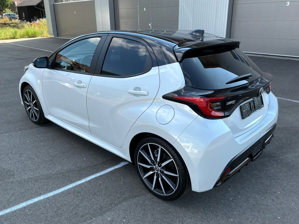 TOYOTA YARIS 1.5 VVT-i HSD GR Sport, Voll-Hybrid Benzin/Elektro, Neuwagen, Automatik - 6