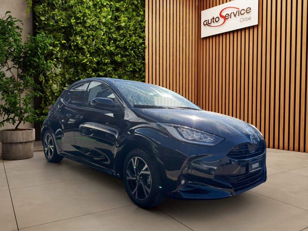 TOYOTA 1.5 VVT-i HSD Trend