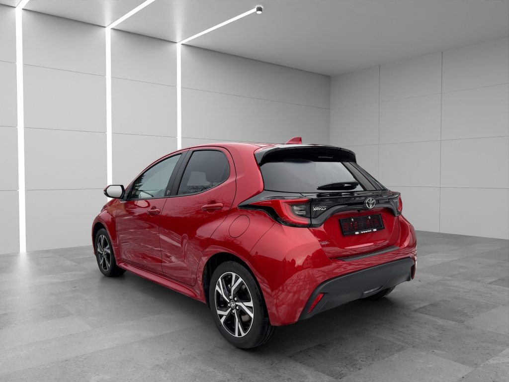 TOYOTA YARIS 1.5 VVT-i HSD Trend, Voll-Hybrid Benzin/Elektro, Occasion / Gebraucht, Automatik - 3