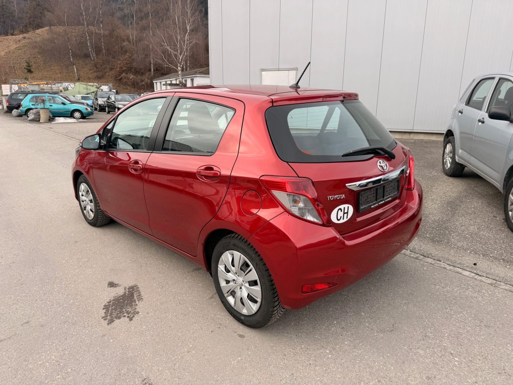 TOYOTA YARIS 1.33 VVT-i Linea Luna, Petrol, Second hand / Used, Manual - 4