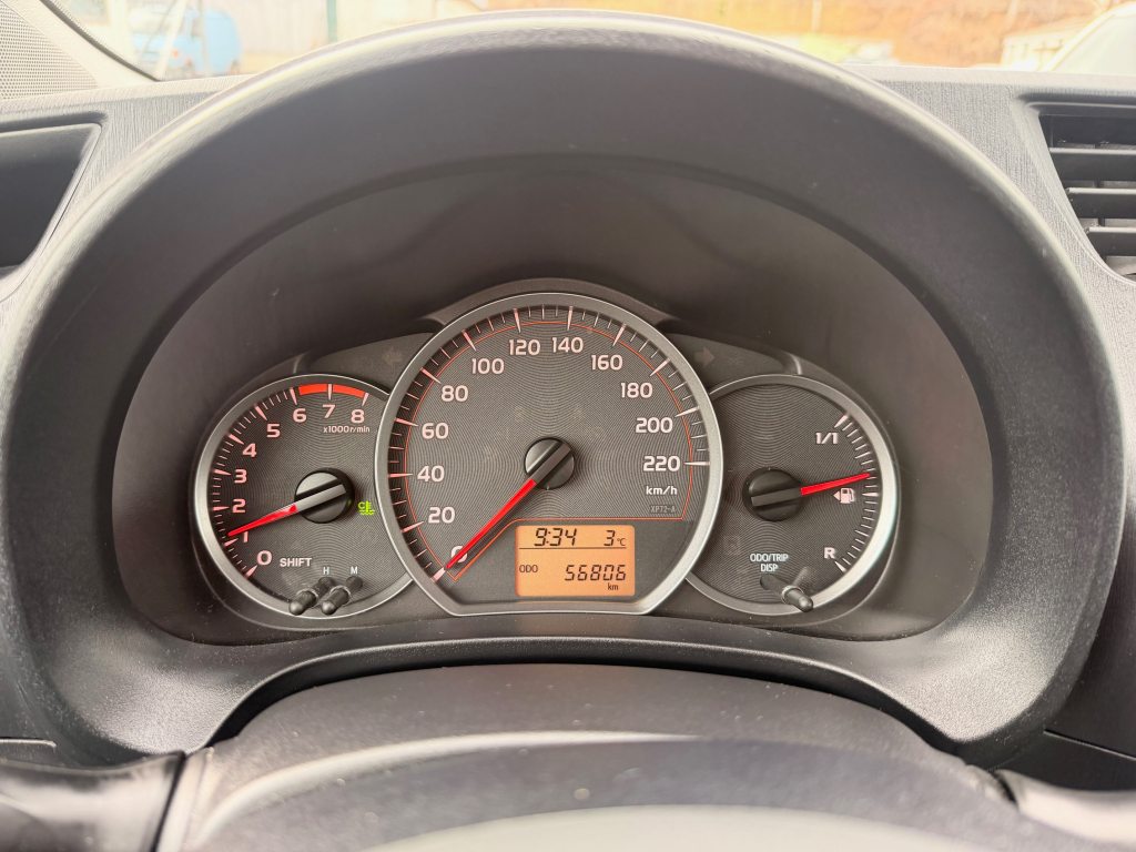 TOYOTA YARIS 1.33 VVT-i Linea Luna, Petrol, Second hand / Used, Manual - 6