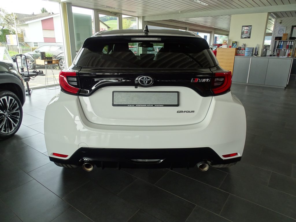 TOYOTA YARIS 1.6 Turbo Sport 4x4, Petrol, Second hand / Used, Manual - 5