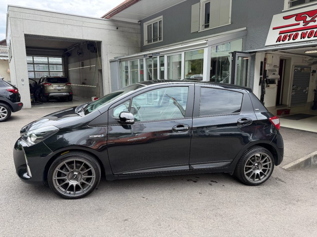 TOYOTA YARIS 1.5 VVT-i HSD Trend, Hybride Intégral Essence/Électricité, Occasion / Utilisé, Automatique - 2