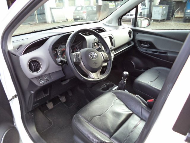 TOYOTA YARIS 1.33 VVT-i Trend, Petrol, Second hand / Used, Manual - 7