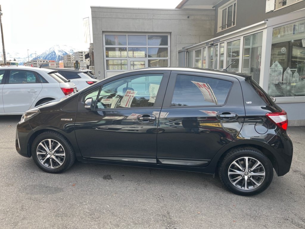 TOYOTA YARIS 1.5 VVT-i HSD Trend, Voll-Hybrid Benzin/Elektro, Occasion / Gebraucht, Automatik - 2