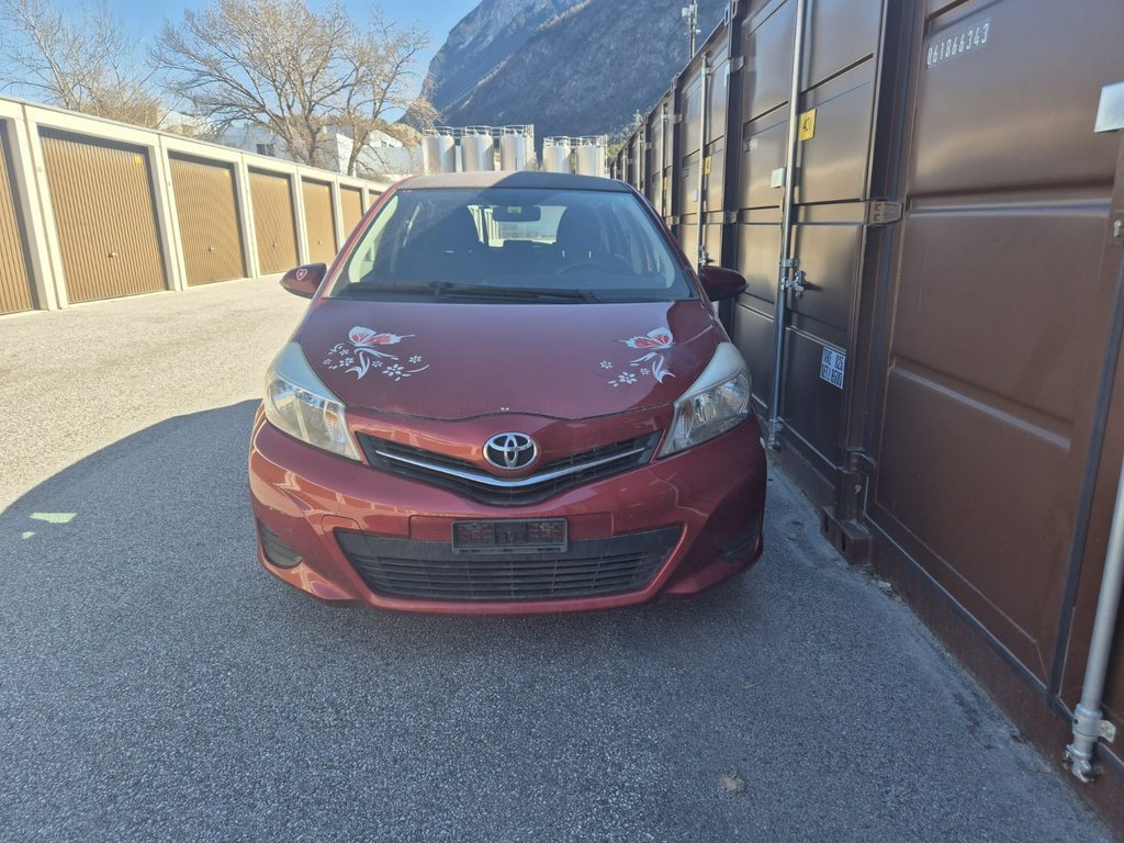 TOYOTA Yaris 1.4 D-4D DPF Luna, Diesel, Occasion / Utilisé, Manuelle - 2