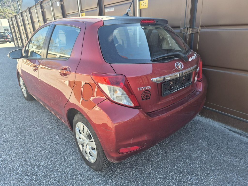 TOYOTA Yaris 1.4 D-4D DPF Luna, Diesel, Occasion / Utilisé, Manuelle - 5