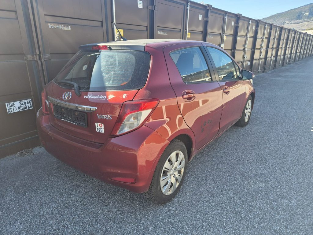 TOYOTA Yaris 1.4 D-4D DPF Luna, Diesel, Occasion / Utilisé, Manuelle - 7
