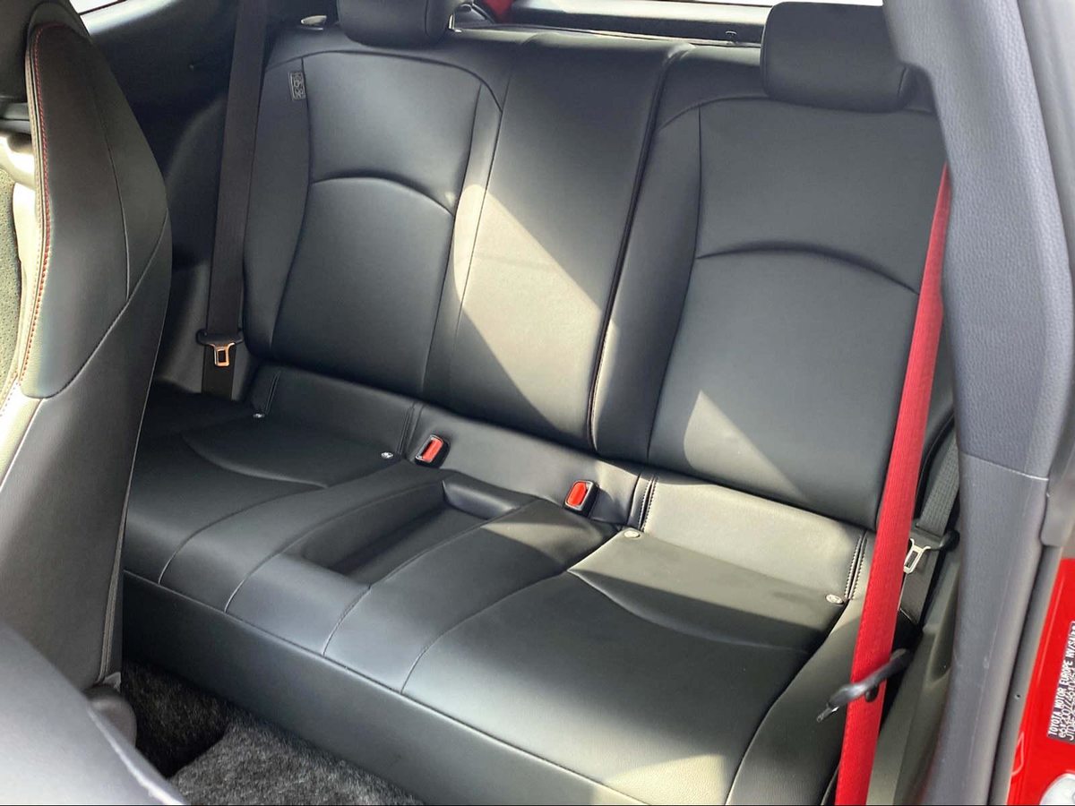 TOYOTA GR Yaris 1.6 Turbo Sport 4x4, Benzin, Occasion / Gebraucht, Automatik - 7