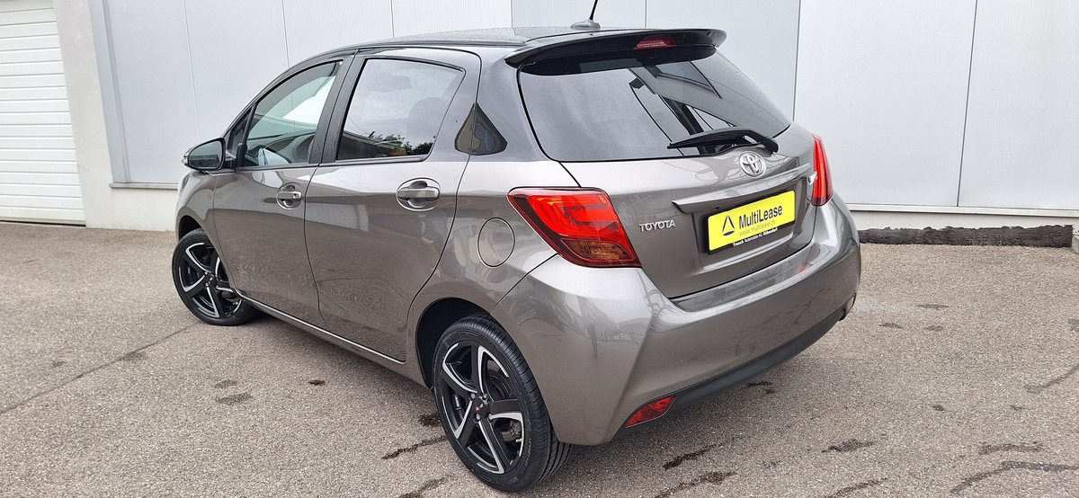 TOYOTA Yaris 1.33 VVT-i Style Bi-tone MdS, Benzina, Occasioni / Usate, Automatico - 3
