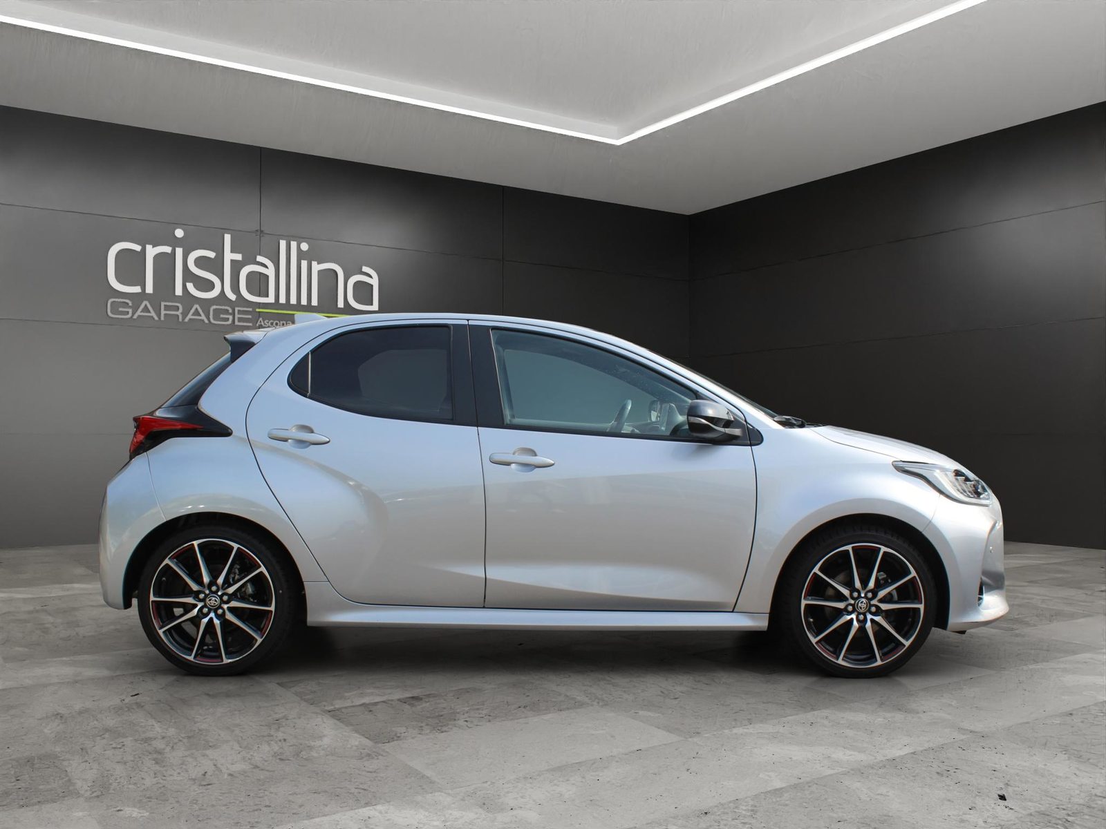 TOYOTA Yaris 1.5 VVT-i HSD GR Sport, Voll-Hybrid Benzin/Elektro, Occasion / Gebraucht, Automatik - 5