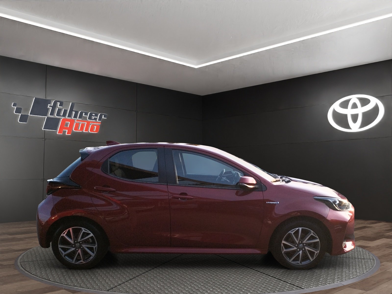 TOYOTA Yaris 1.5 VVT-i HSD Comfort, Full-Hybrid Petrol/Electric, Second hand / Used, Automatic - 4