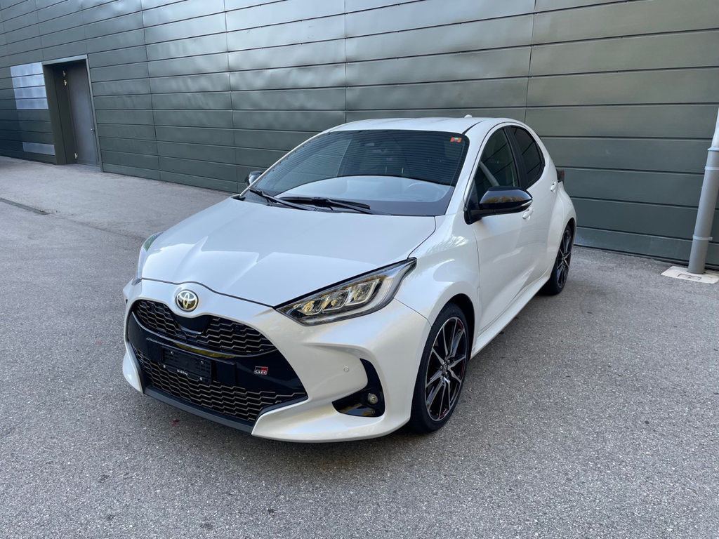 TOYOTA Yaris 1.5 VVT-i HSD GR Sport, Voll-Hybrid Benzin/Elektro, Occasion / Gebraucht, Automatik - 3