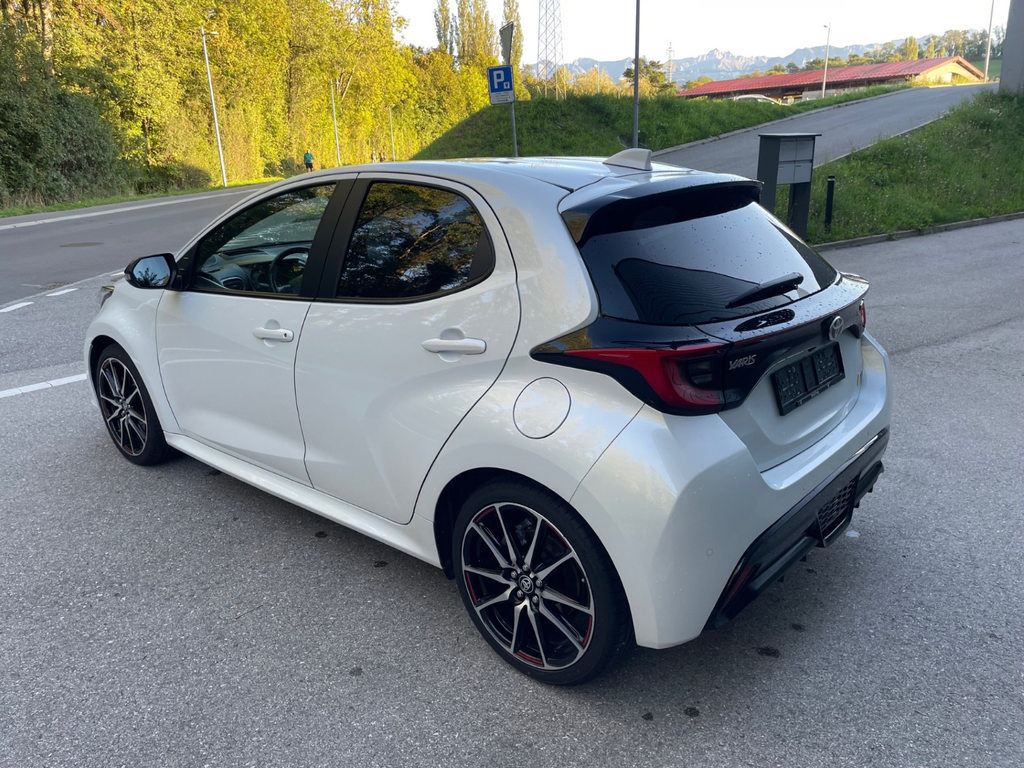 TOYOTA Yaris 1.5 VVT-i HSD GR Sport, Voll-Hybrid Benzin/Elektro, Occasion / Gebraucht, Automatik - 5