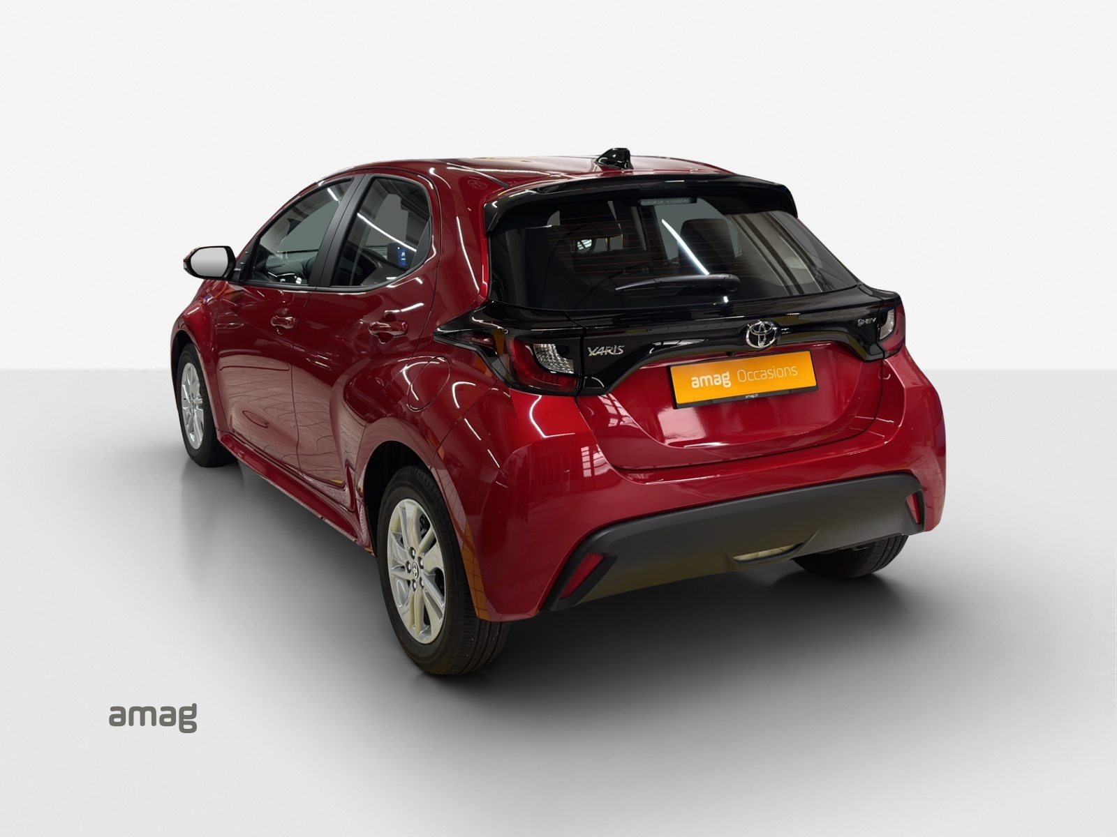 TOYOTA Yaris 1.5 Comfort e-CVT, Benzin, Occasion / Gebraucht, Automat - 3