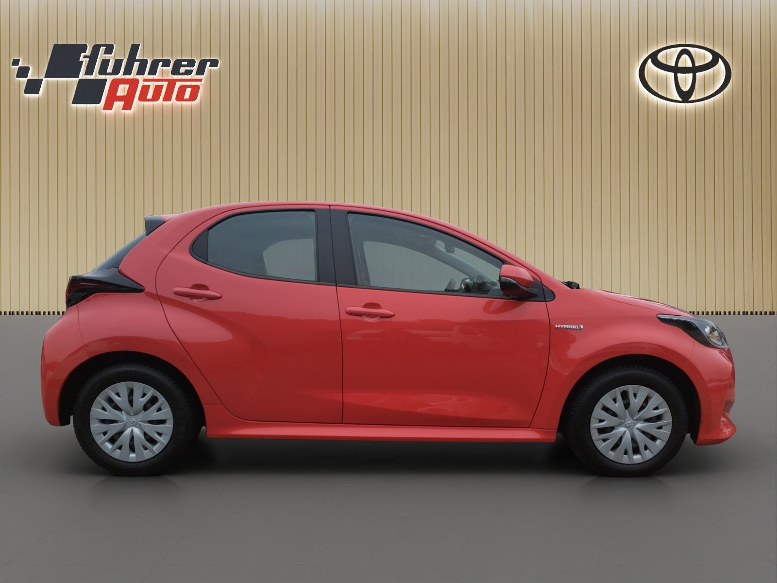 TOYOTA Yaris 1.5 VVT-i HSD Comfort, Voll-Hybrid Benzin/Elektro, Occasion / Gebraucht, Automat - 4