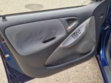 TOYOTA Yaris 1.3 16V Linea Sol, Essence, Occasion / Utilisé, Manuelle - 3