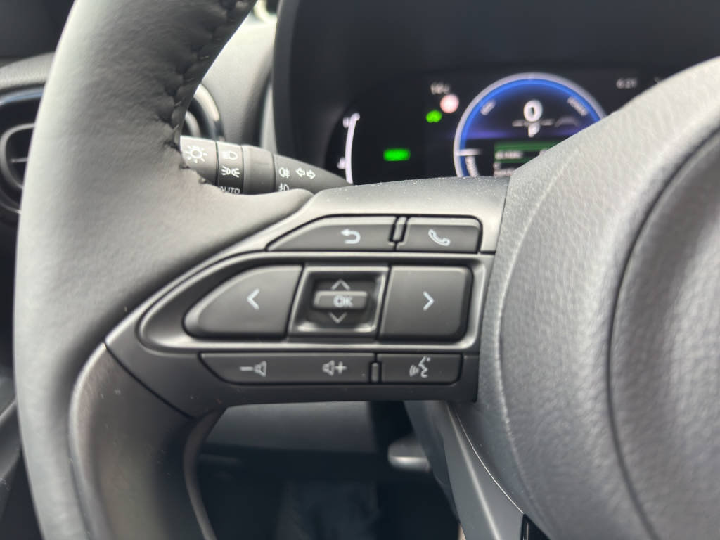 TOYOTA Yaris 1.5 VVT-i HSD Trend, Hybride Integrale Benzina/Elettrica, Occasioni / Usate, Automatico - 7