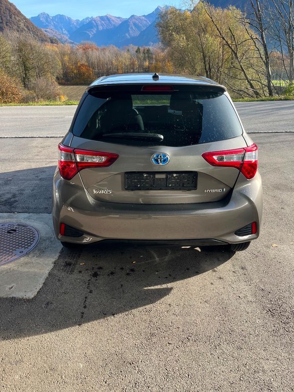 TOYOTA Yaris 1.5 VVT-i HSD Premium, Voll-Hybrid Benzin/Elektro, Occasion / Gebraucht, Automatik - 3