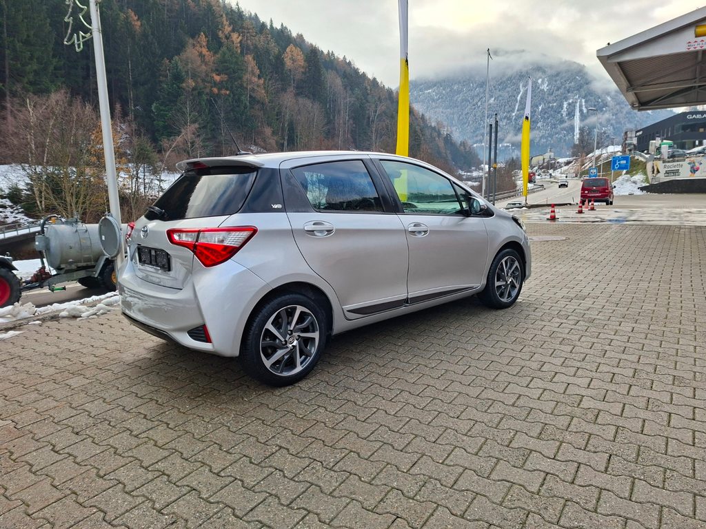 TOYOTA Yaris 1.5 VVT-iE Comfort, Petrol, Second hand / Used, Manual - 4