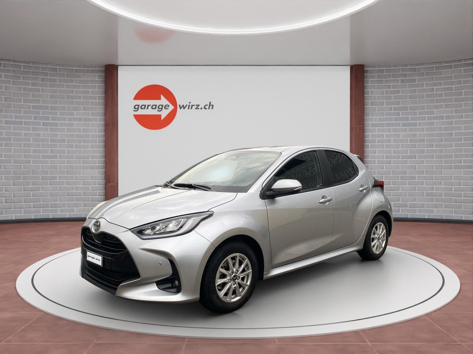 TOYOTA Yaris 1.5 VVT-i HSD Trend inkl. Gratisservice 4 Jahre / 6000, Full-Hybrid Petrol/Electric, Second hand / Used, Automatic